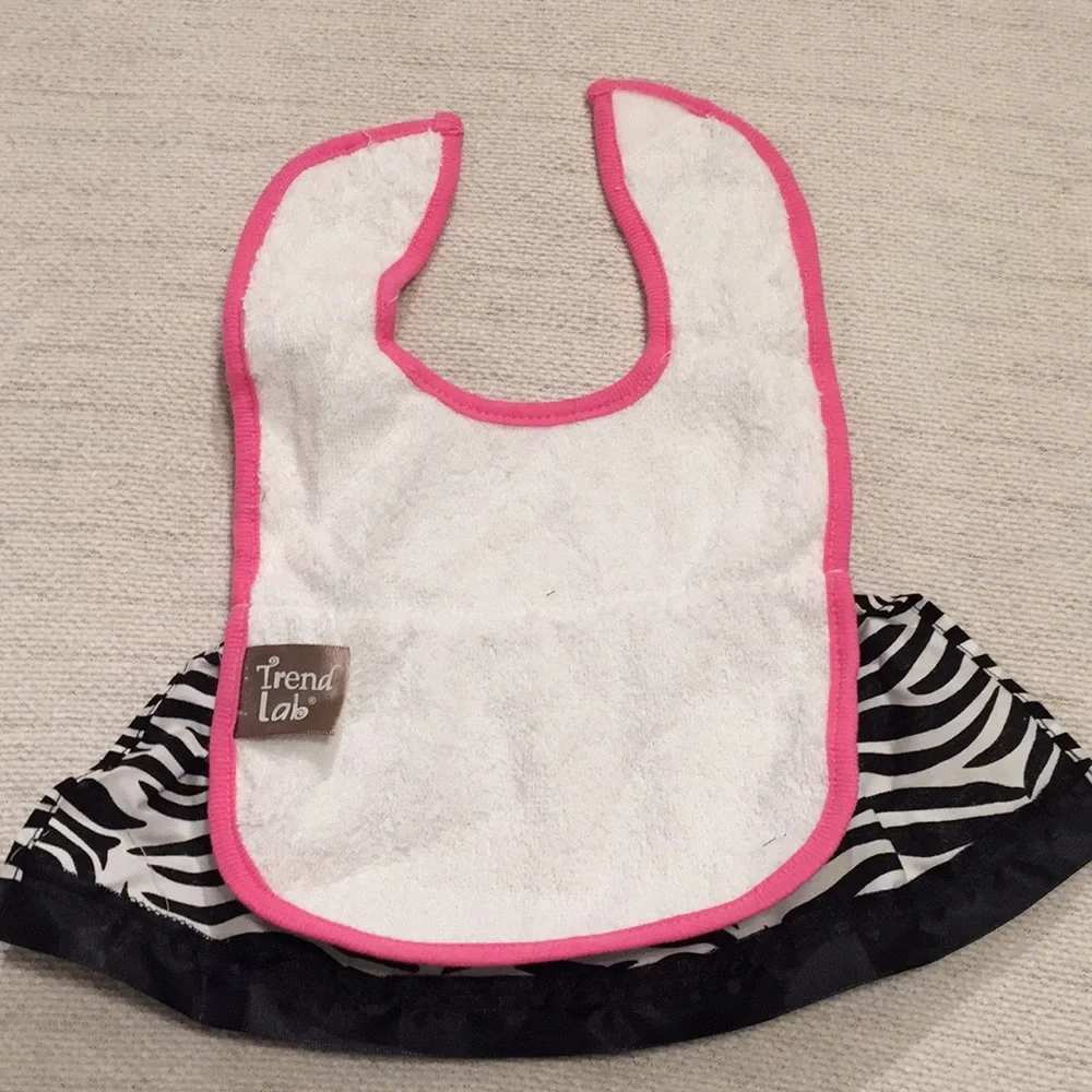 Trend Lab Bib with fake skirt